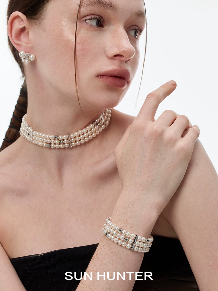 Lustrous Core Layered Pearl Bracelet