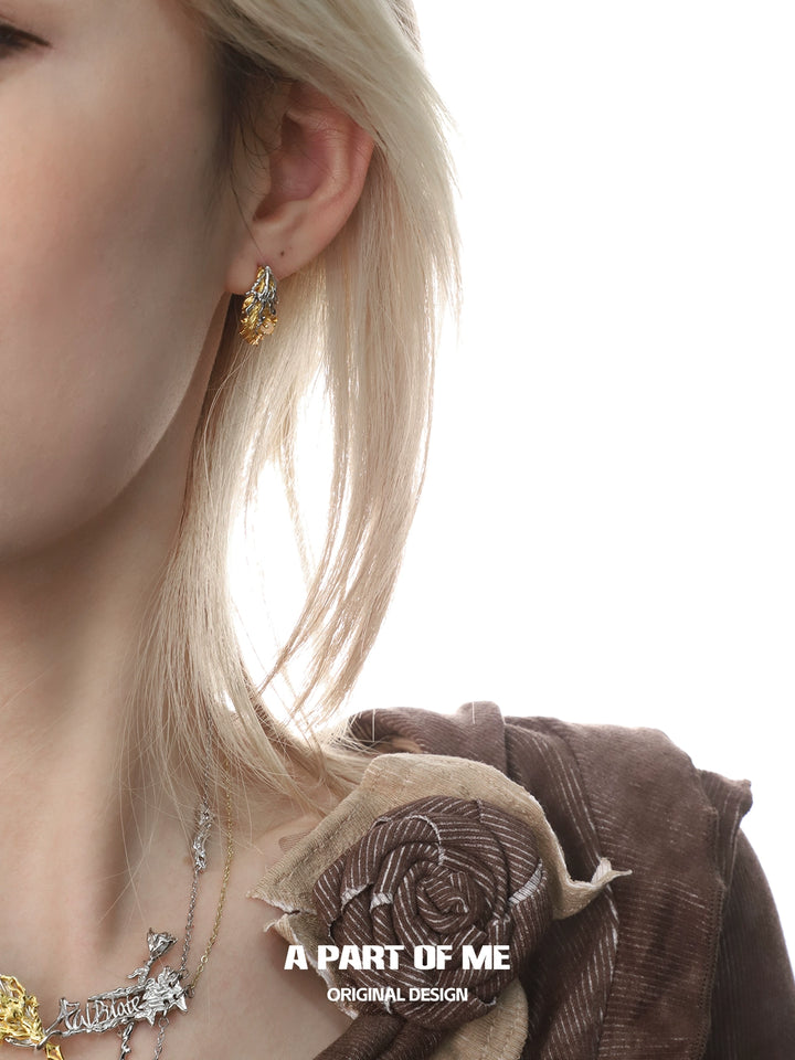 Elegant Palace Feather Earrings