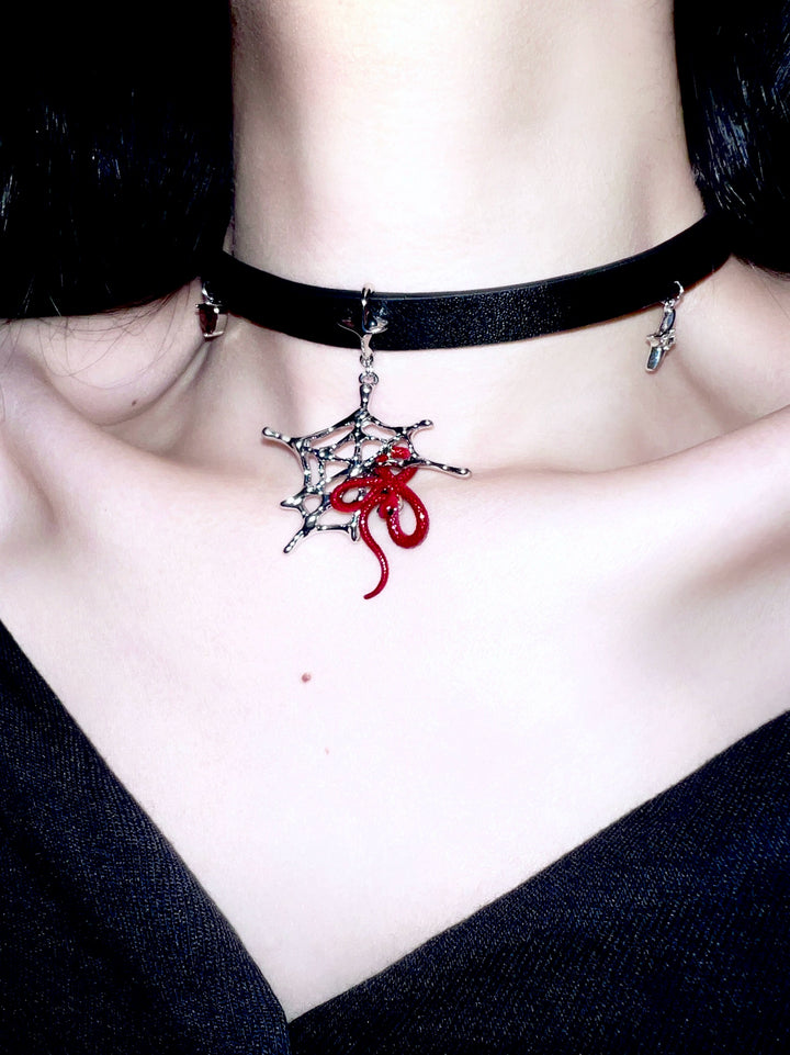 "Spider Web Trap" Choker