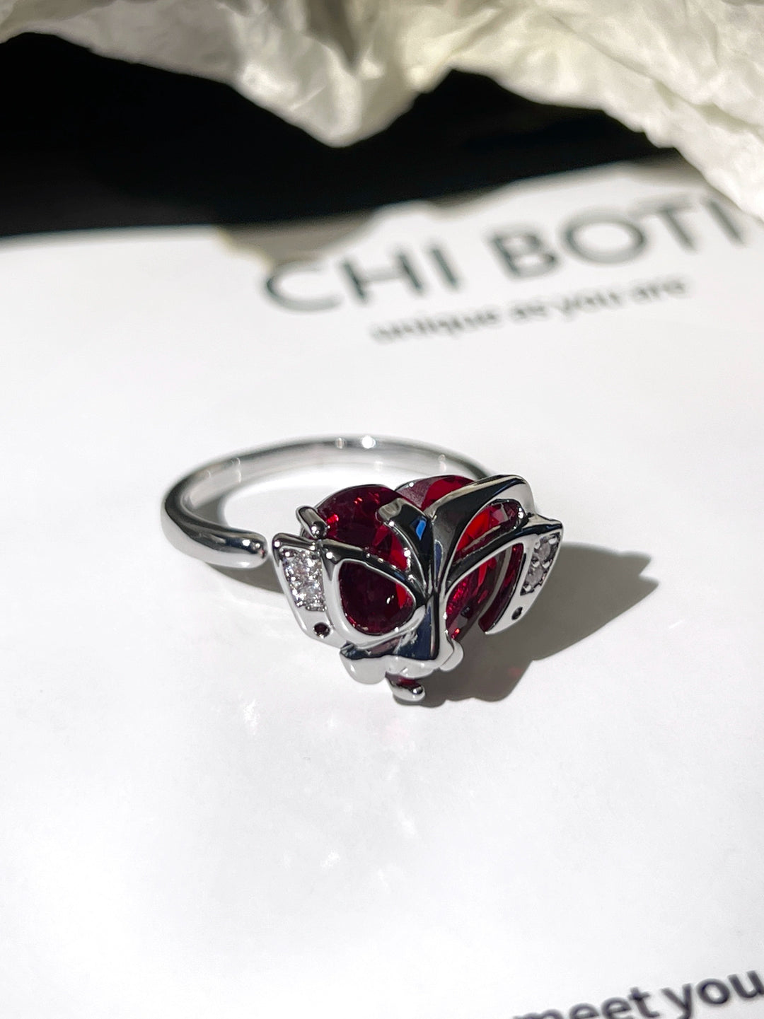 "Bloody Mask" Wrap Ring
